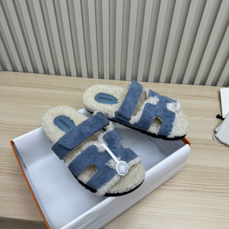 H**mes slippers